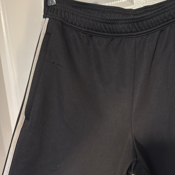 Adidas Men’s Essentials Rich Black Track Pants- Excellent Condition- Size L - Picture 4 of 10